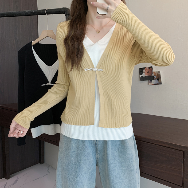 Pseudo-two V-neck autumn and winter Chinese style tops