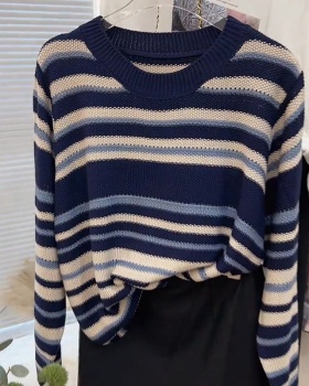 Stripe knitted sweater round neck retro tops for women