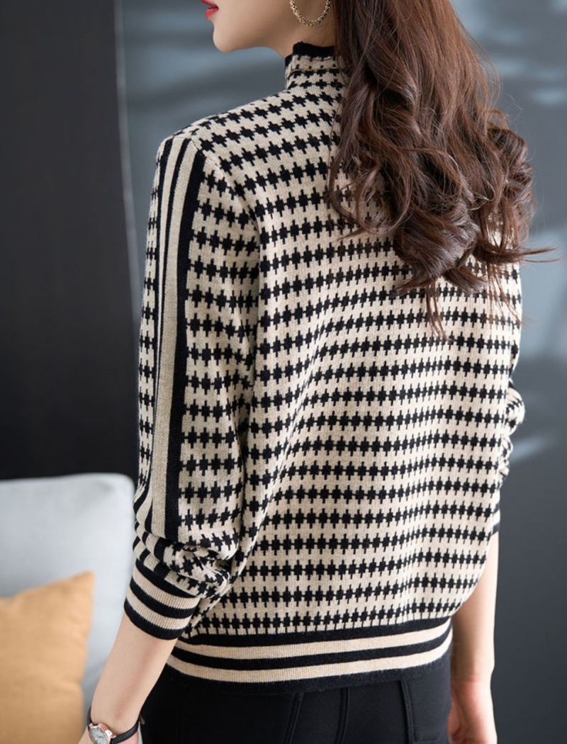 Small fellow sweater bottoming shirt for women