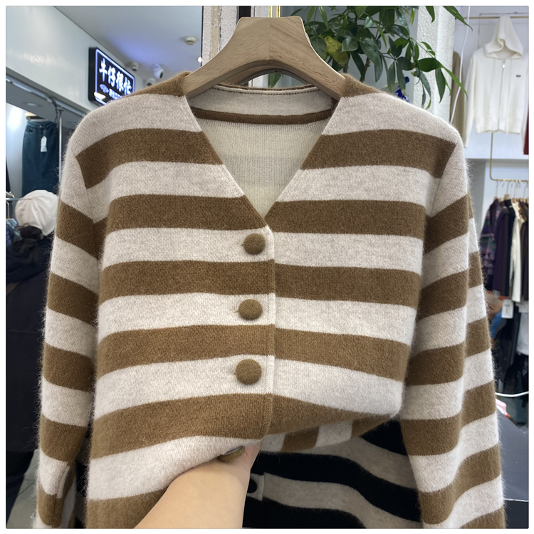 Stripe knitted tops Western style retro coat for women