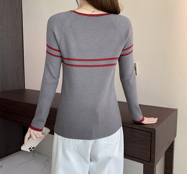 Round neck hollow autumn and winter sweater for women