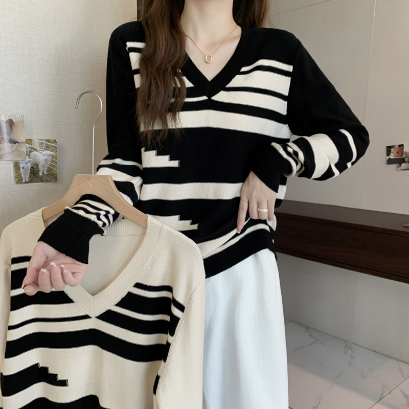 Stripe bottoming lazy knitted autumn and winter V-neck tops