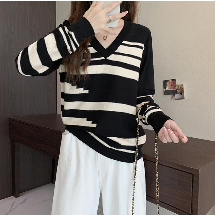 Stripe bottoming lazy knitted autumn and winter V-neck tops