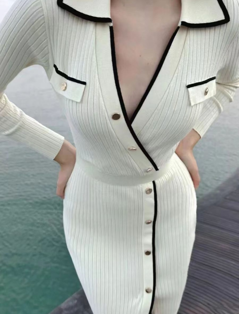 Chanelstyle ladies fake buckle knitted long sleeve dress