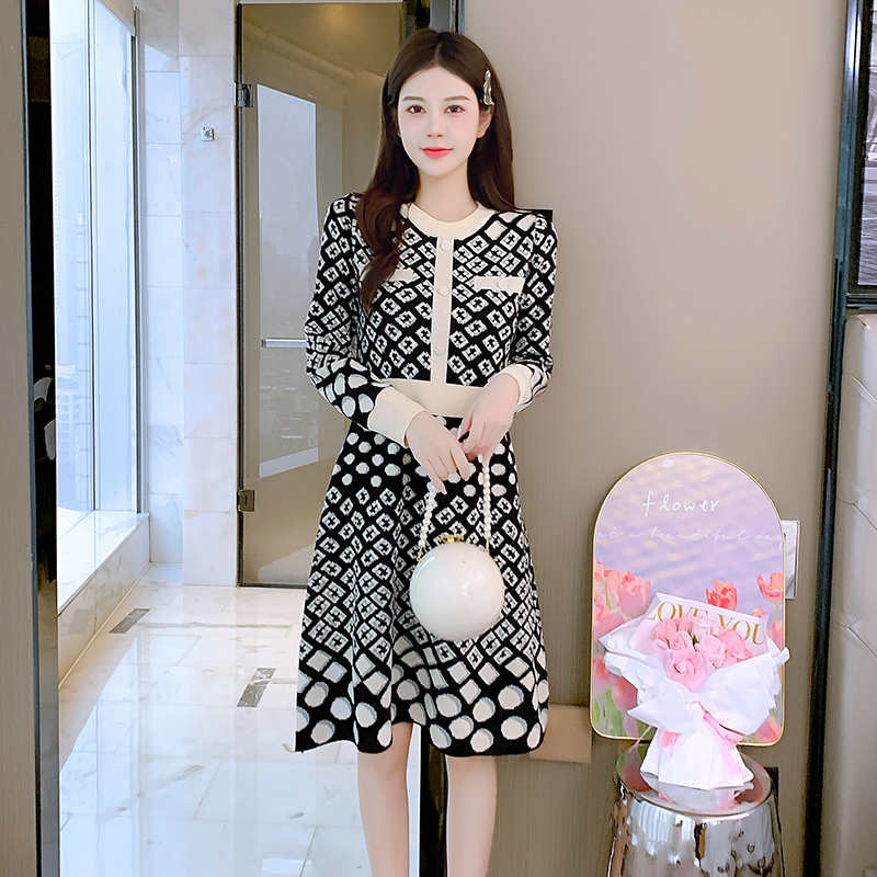 Autumn and winter chanelstyle small fellow knitted dress