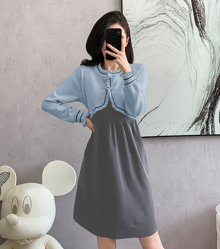 Autumn and winter Pseudo-two sweater tender knitted dress