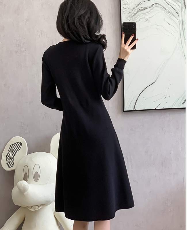 Pseudo-two splice V-neck autumn and winter slim dress