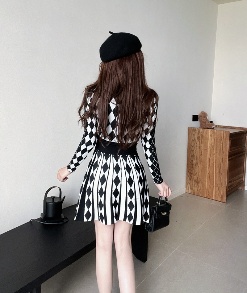 Knitted swing square collar dress sexy geometry sweater dress