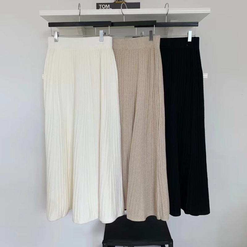 Korean style simple pit stripe knitted all-match skirt