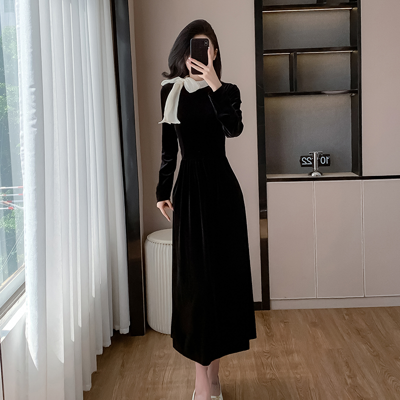 Ladies slim long autumn velvet bow Korean style dress