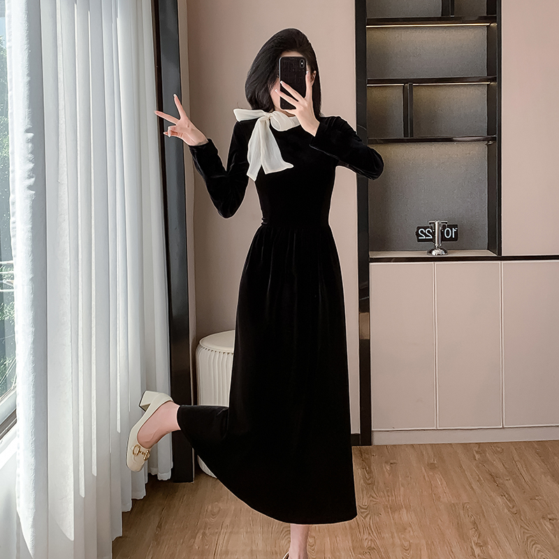 Ladies slim long autumn velvet bow Korean style dress