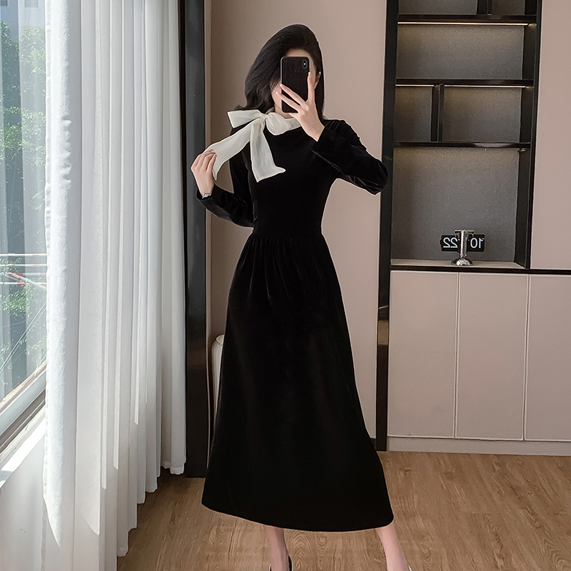 Ladies slim long autumn velvet bow Korean style dress