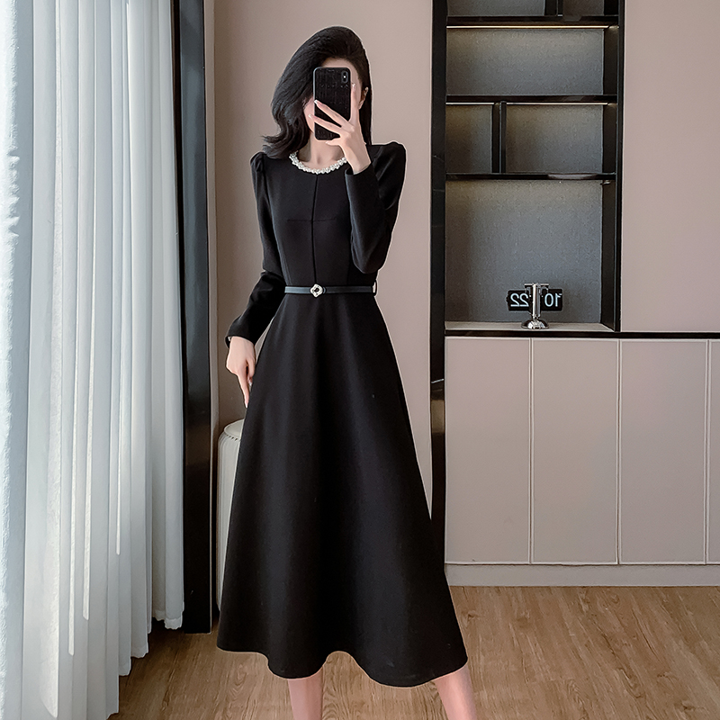 Long round neck pearl temperament autumn ladies dress