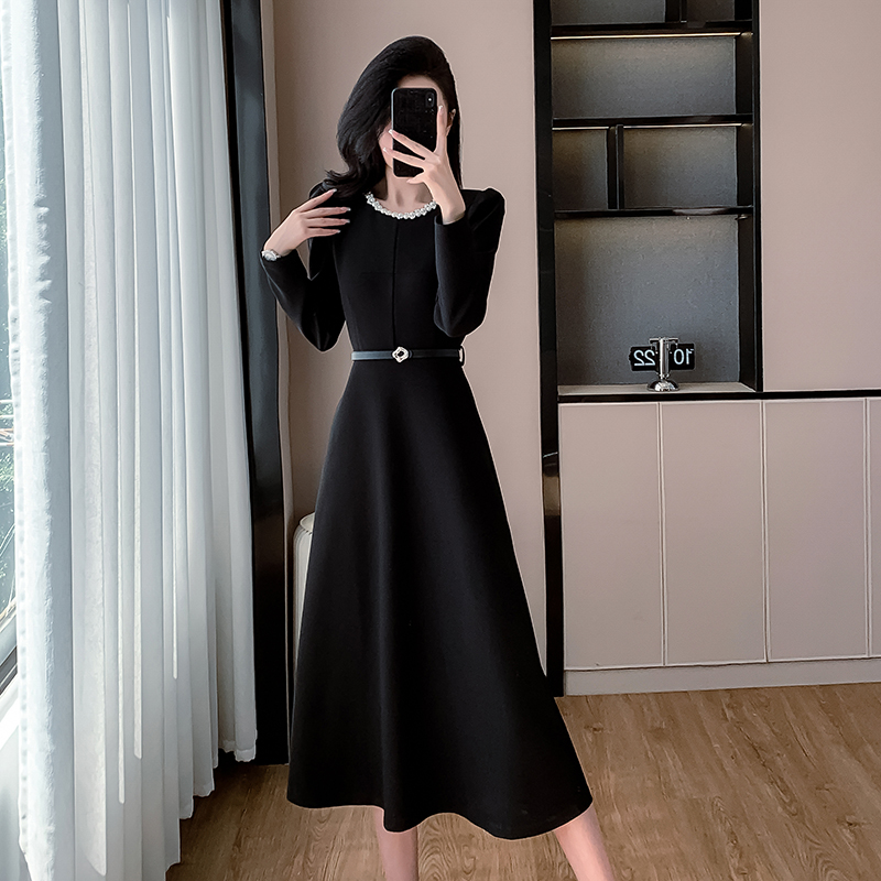 Long round neck pearl temperament autumn ladies dress