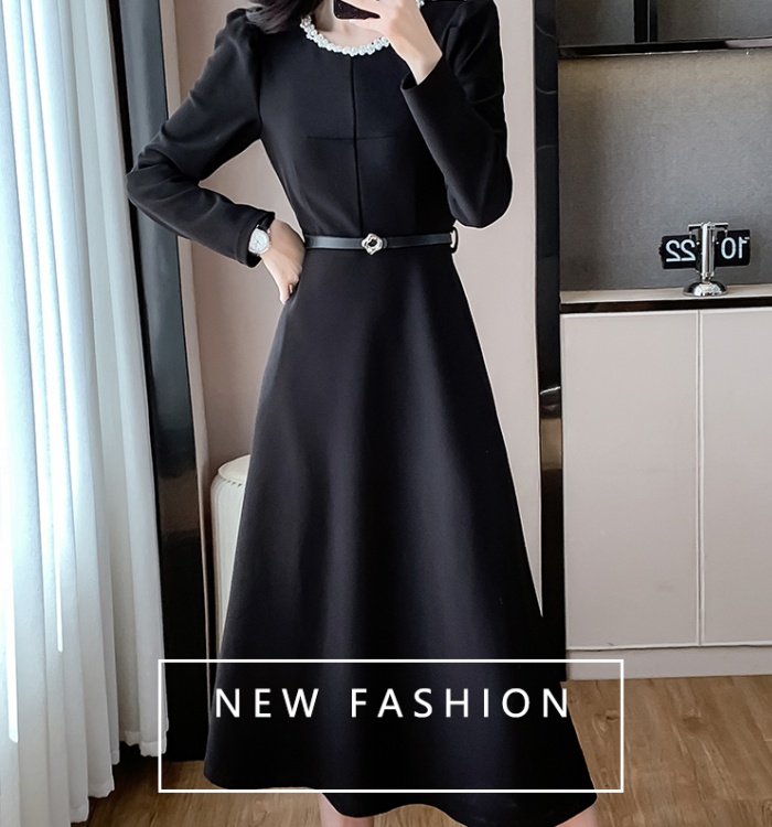 Long round neck pearl temperament autumn ladies dress