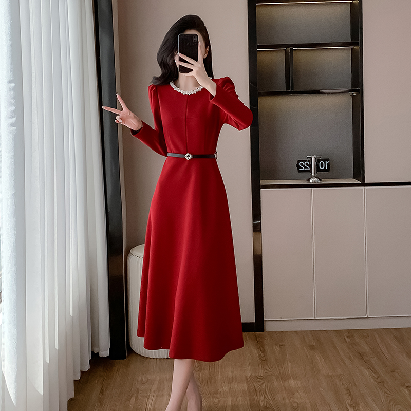 Long round neck pearl temperament autumn ladies dress