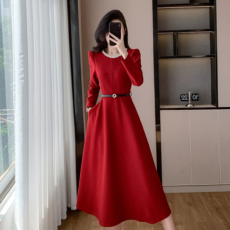 Long round neck pearl temperament autumn ladies dress