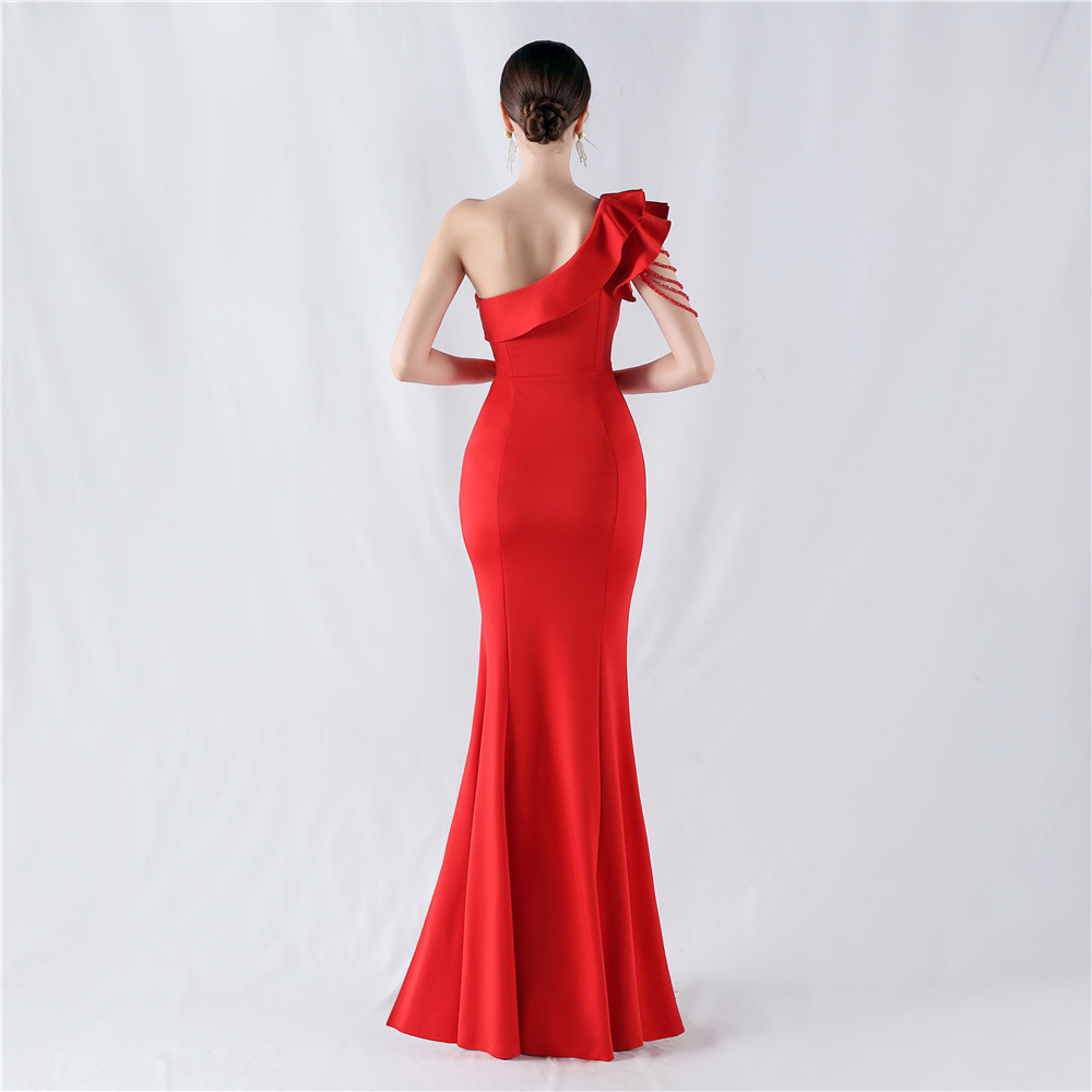 Oblique collar beading evening dress shoulder formal dress