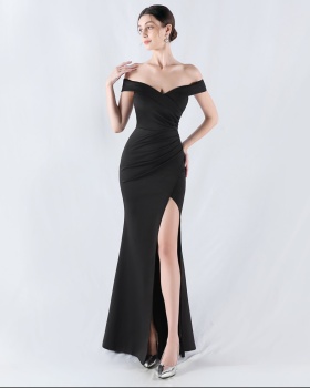 Flat shoulder classic evening dress