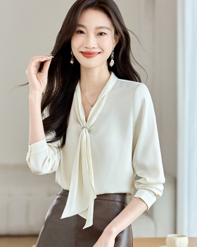 Streamer collar pullover fashion shirt