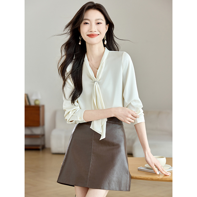 Streamer collar pullover fashion shirt