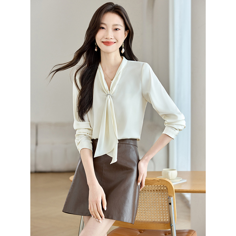 Streamer collar pullover fashion shirt