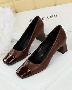 Square head banquet European style shoes for women