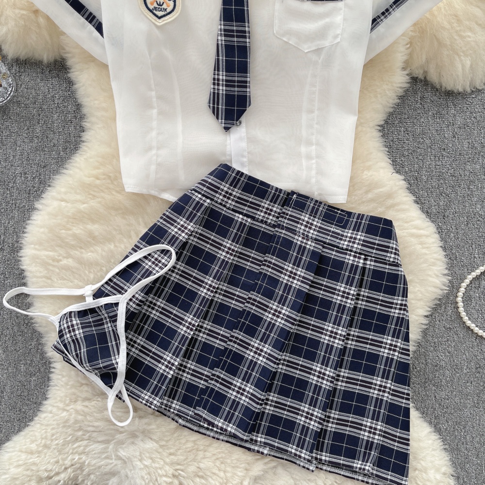 Fashion T-shirt enticement short skirt a set for women