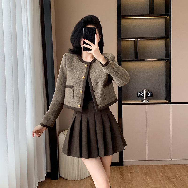 Ladies temperament coat lady pleated skirt 2pcs set