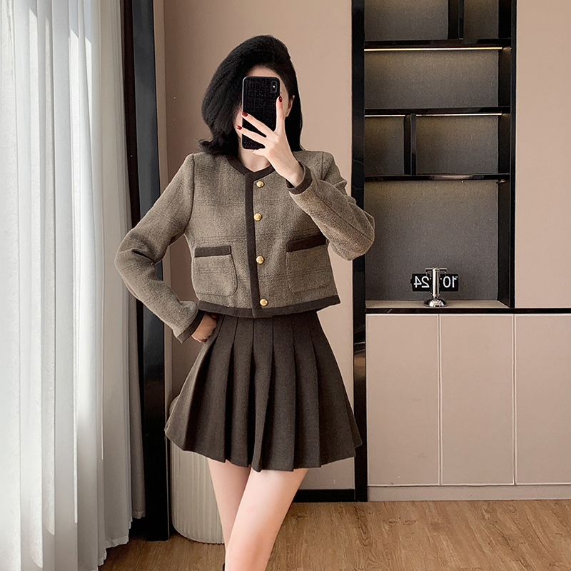 Ladies temperament coat lady pleated skirt 2pcs set