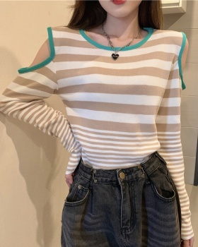 Autumn strapless long sleeve round neck stripe tops for women