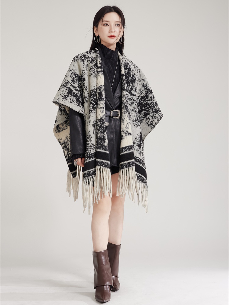 Collocation light luxury cloak ink shawl for women