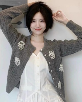 Round neck sweater short cardigan for women