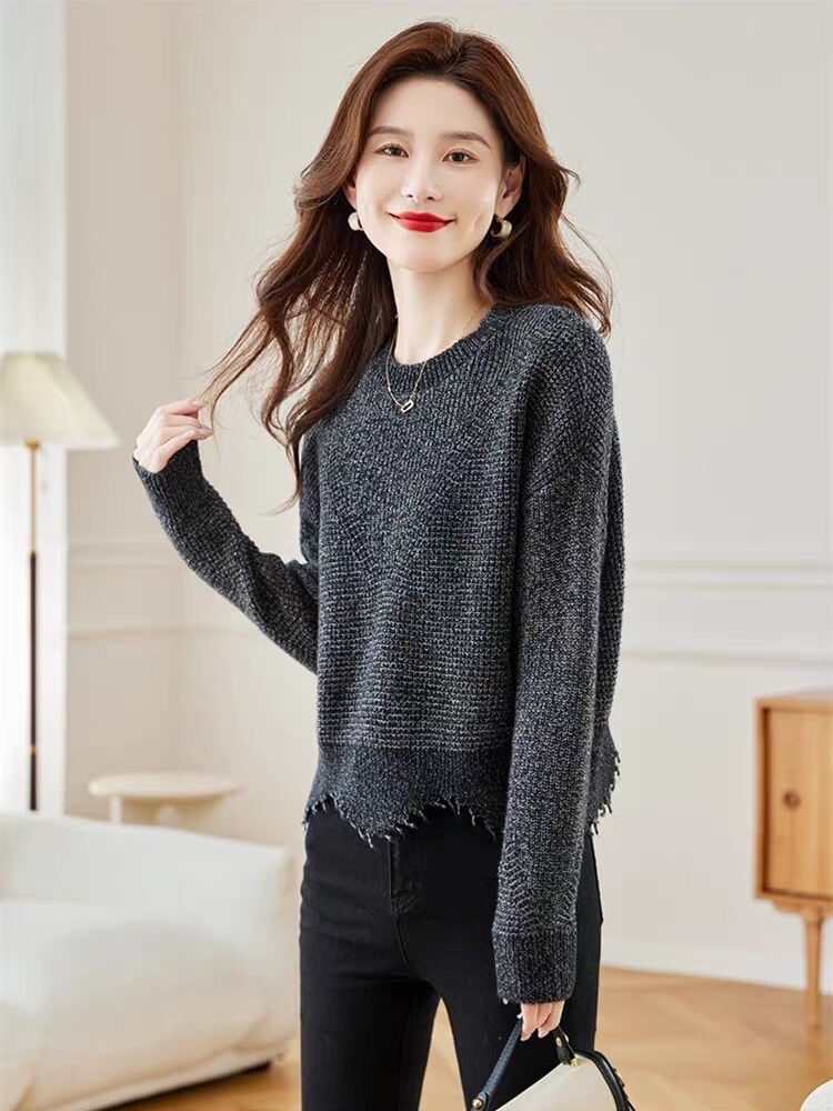 Low round neck sweater bottoming shirt for women