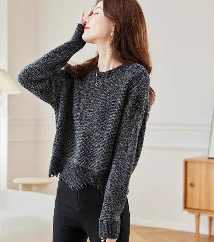 Low round neck sweater bottoming shirt for women