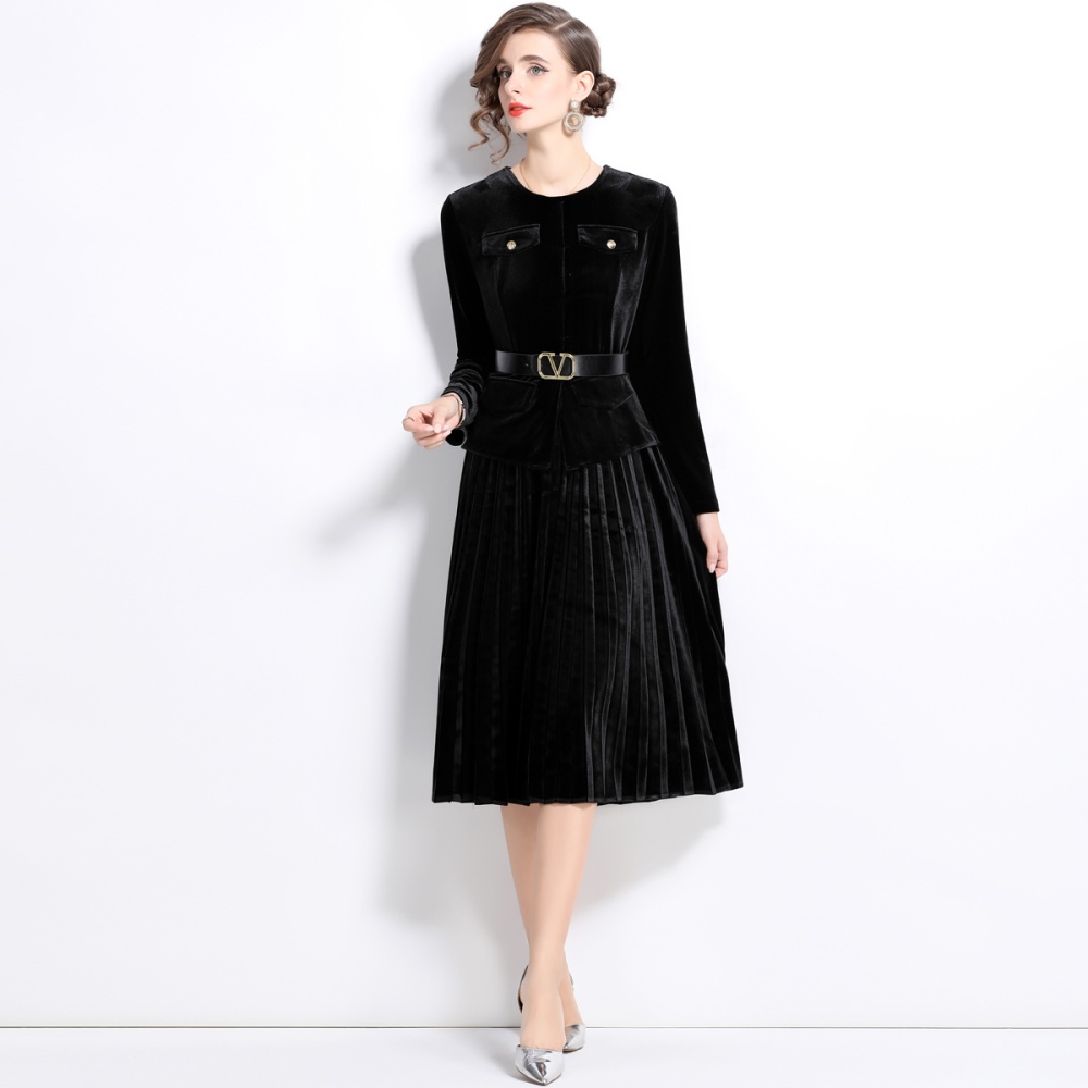 Pinched waist pleated big skirt velvet autumn dress