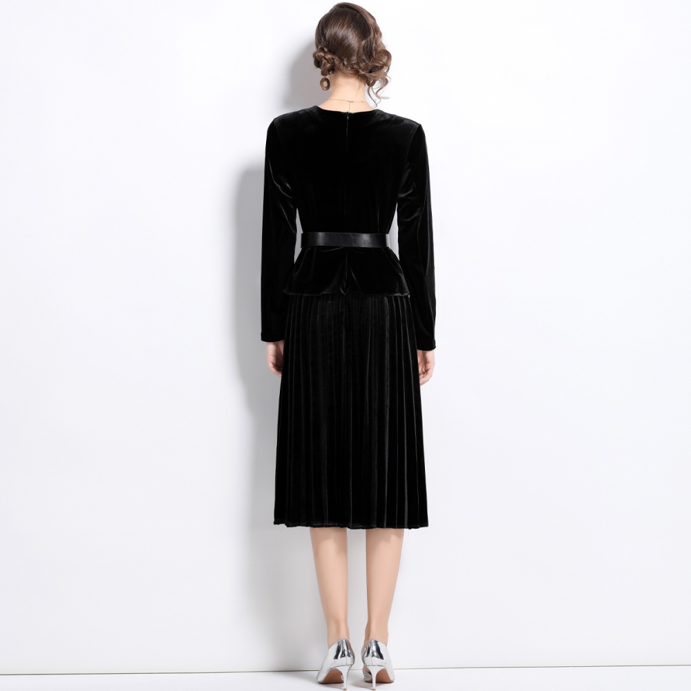 Pinched waist pleated big skirt velvet autumn dress