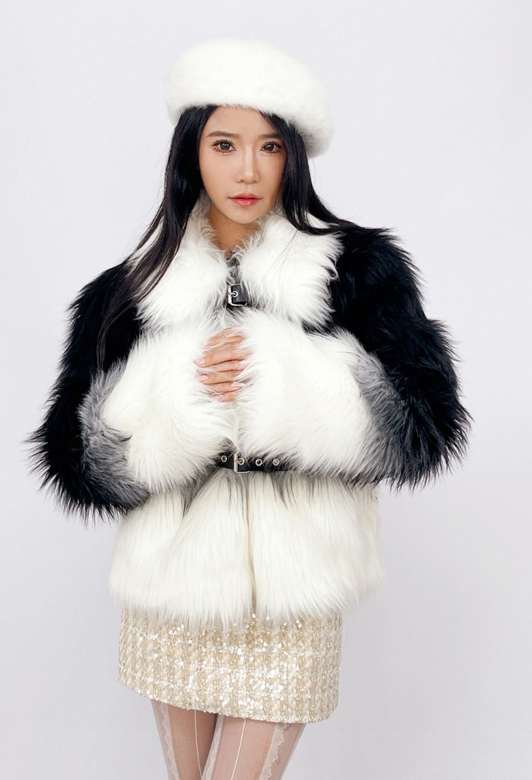 Show young light coat fox fur fur coat for women