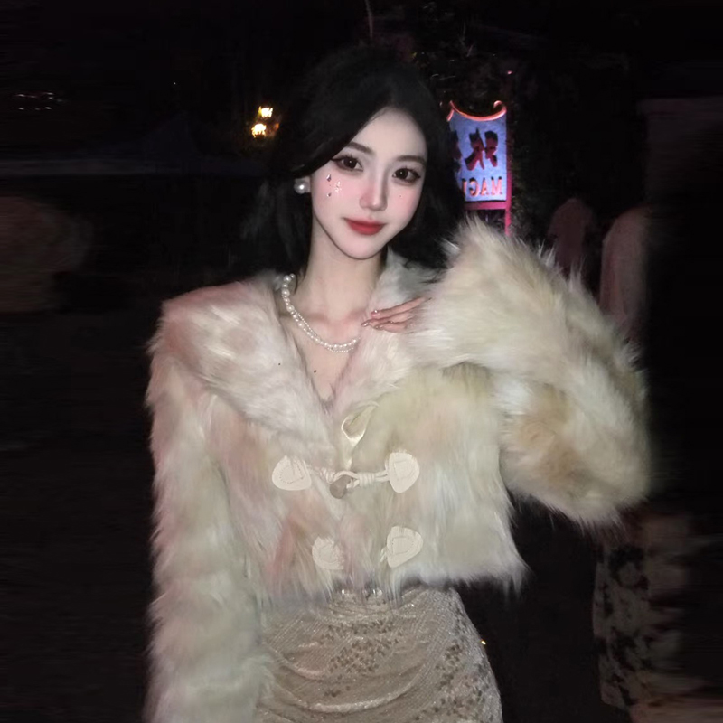 Package hip fox fur coat imitation of mink hair coat