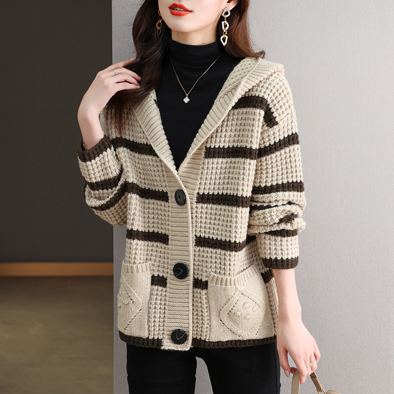 Stripe short sweater hooded coat for women