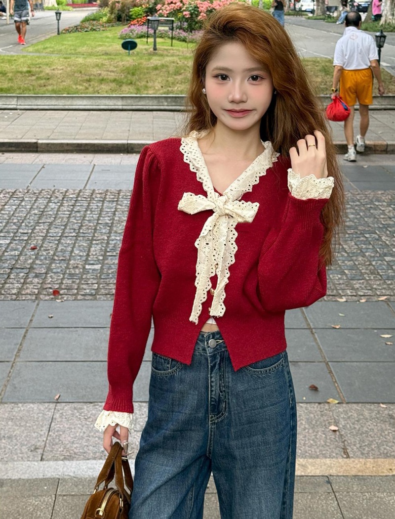 Autumn and winter knitted V-neck bow bottoming sweater