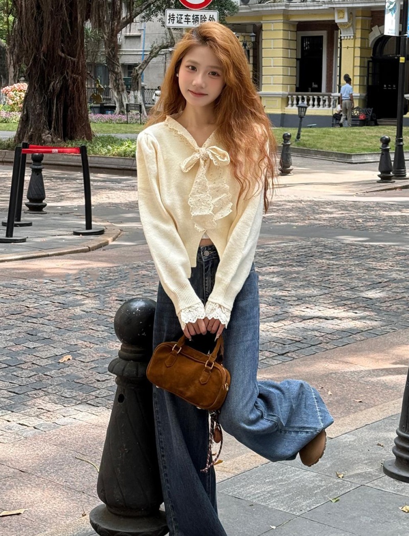 Autumn and winter knitted V-neck bow bottoming sweater