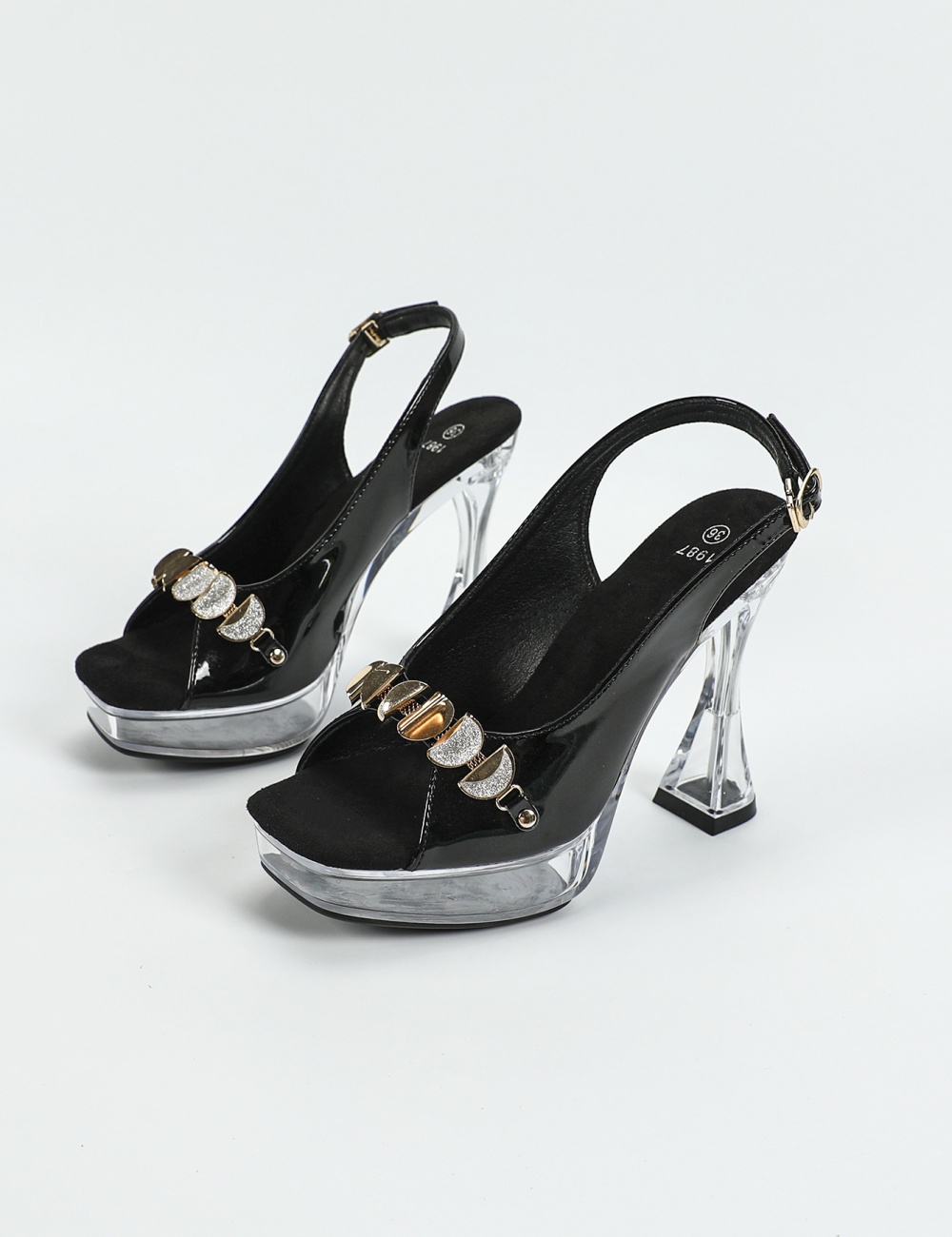 Transparent sexy model pearl fashion thick sandals