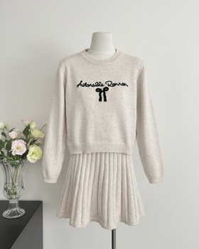 Round neck sweater pullover short skirt 2pcs set