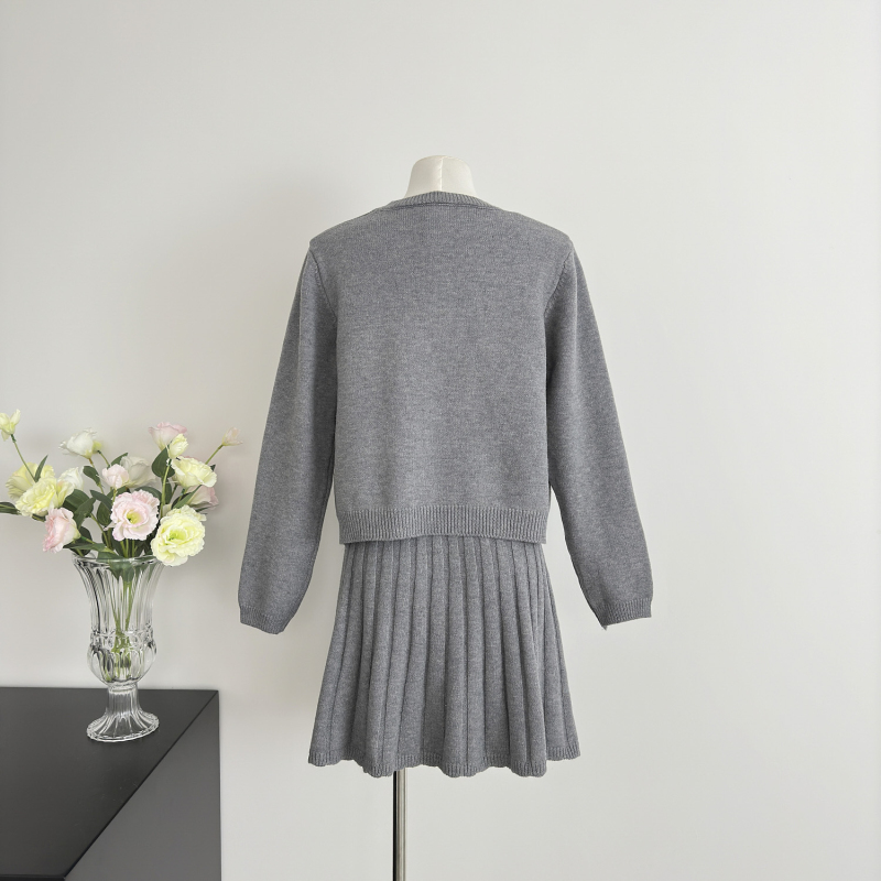 Round neck sweater pullover short skirt 2pcs set