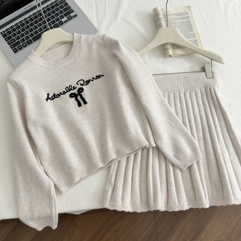 Round neck sweater pullover short skirt 2pcs set