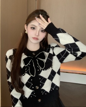 Rhinestone quilted short slim retro bow sweater for women