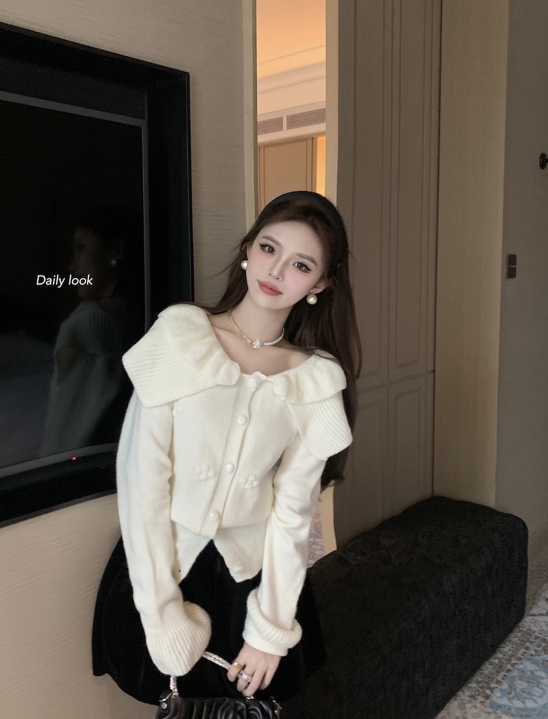 Lotus leaf collar V-neck tops embroidered sweater for women