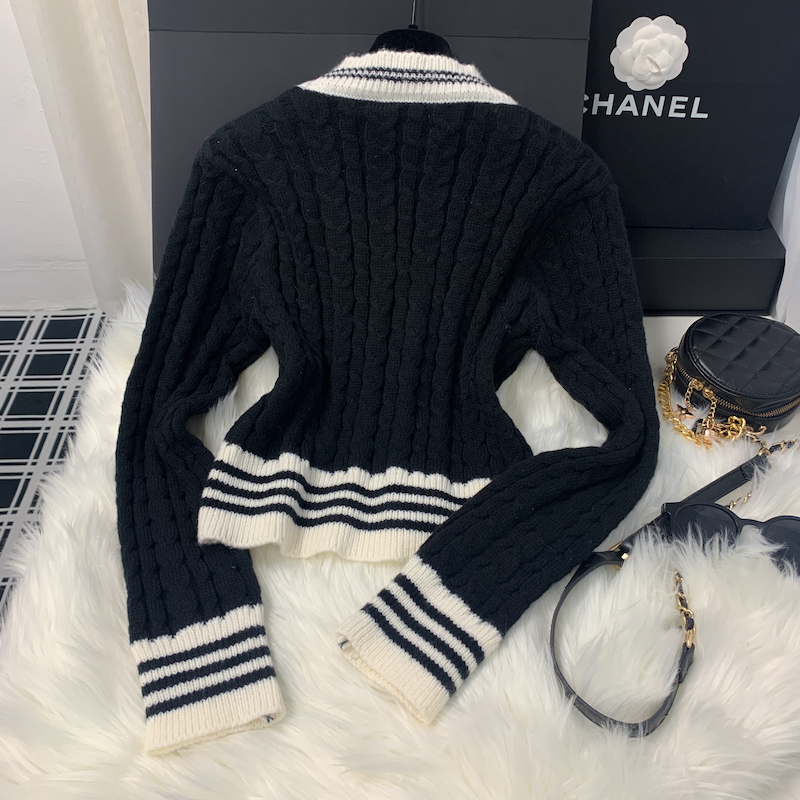 V-neck chanelstyle short cardigan unique slim knitted coat