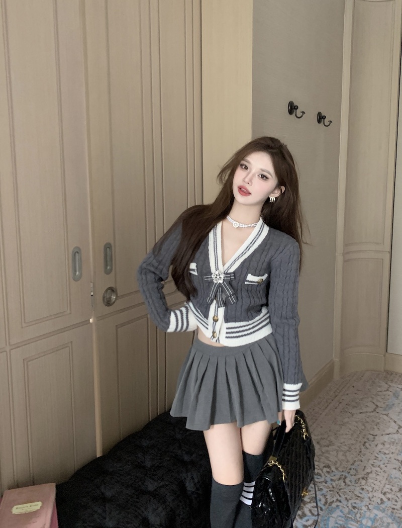 V-neck chanelstyle short cardigan unique slim knitted coat